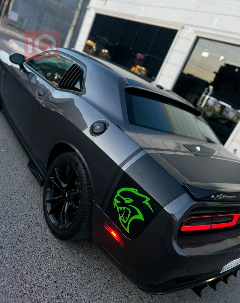 Dodge Challenger